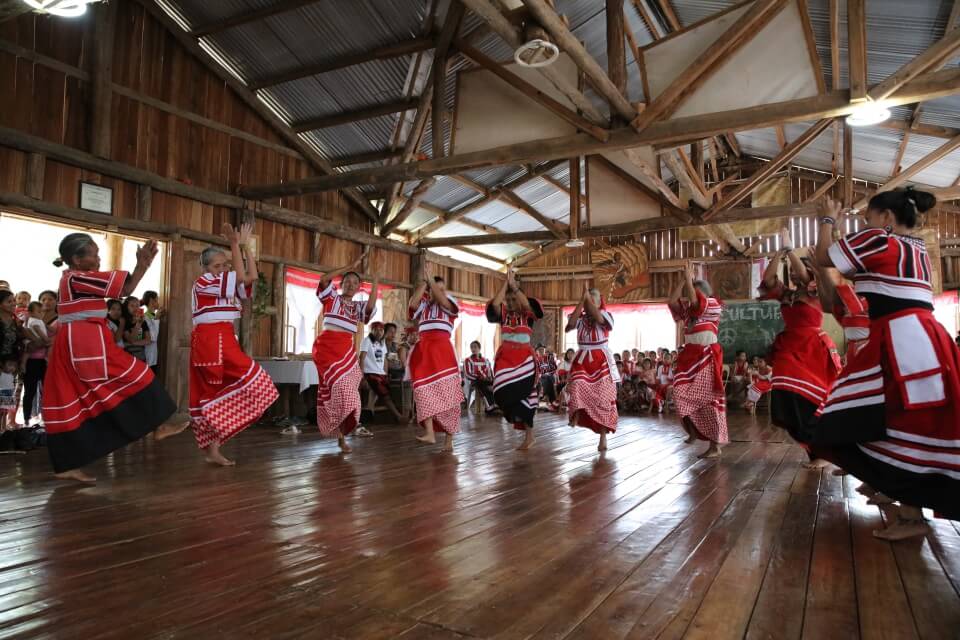 Talaandig tribe performs its traditional dance